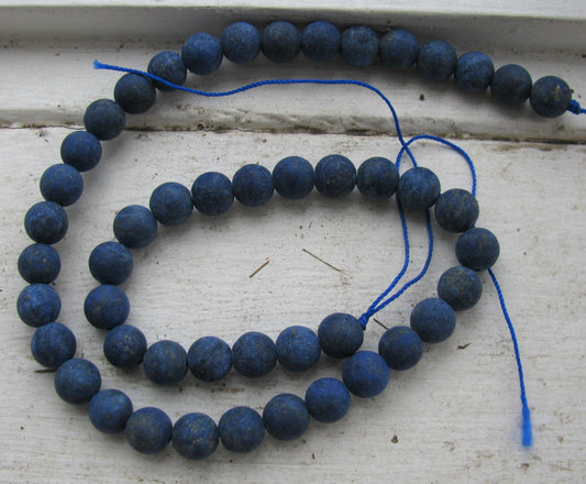 Lapis Lazuli - Rund frostad 8mm 1 sträng