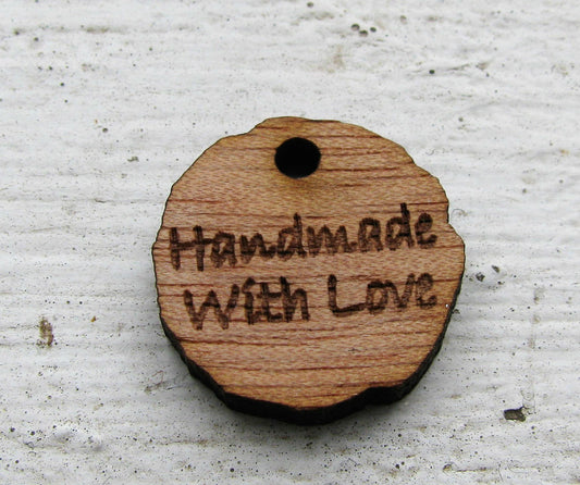 Hänge Trä - Handmade with love 20mm 1 styck