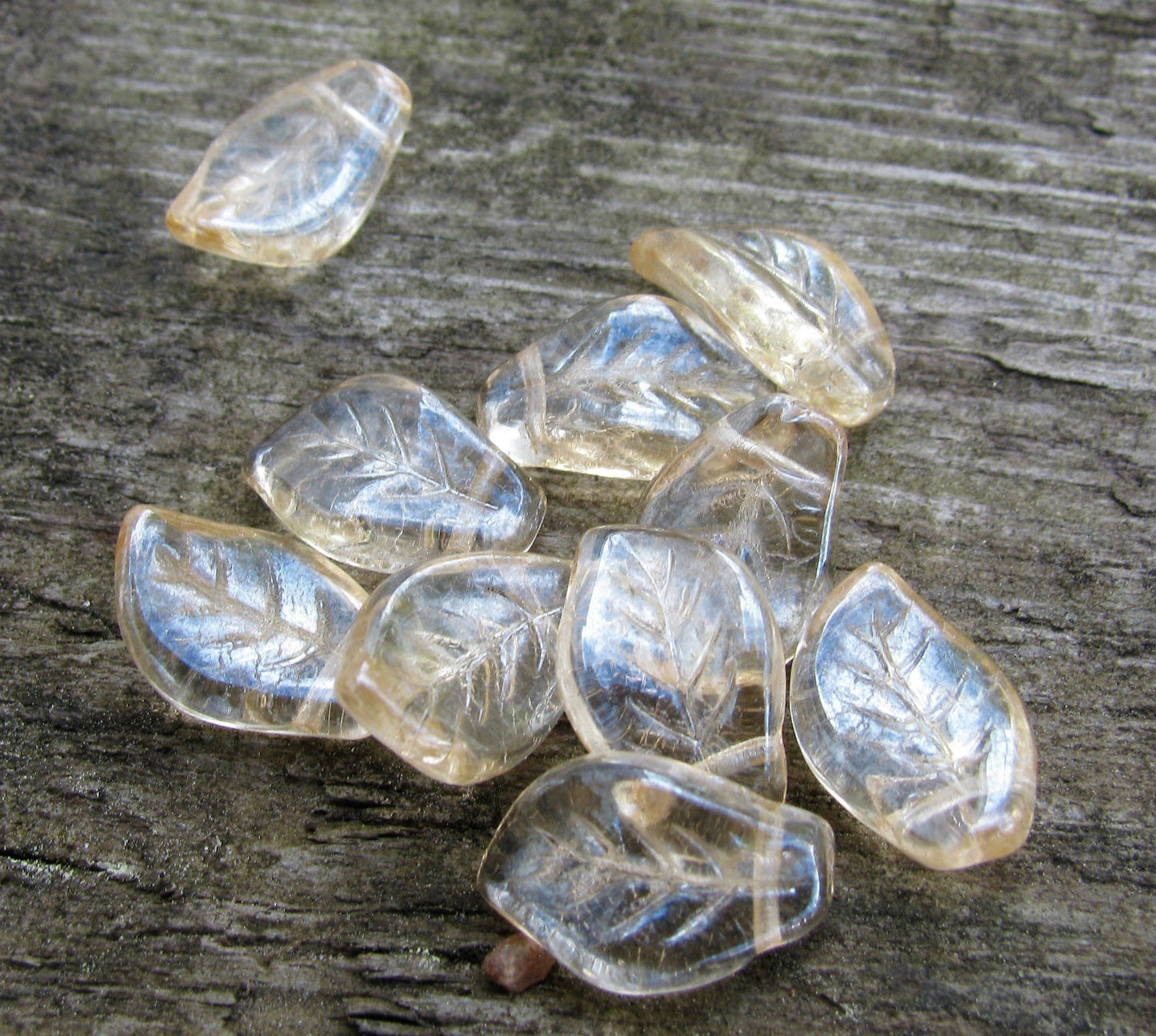 Glaspärlor Löv - Crystal Champagne, 9x14mm,10- pack