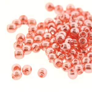 Tjeckiska vaxade glaspärlor - Salmon 2mm, 1 sträng