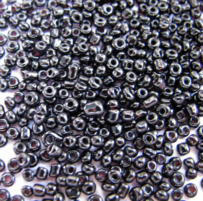 Seedbeads -  Svarta 12/0, 50 gram