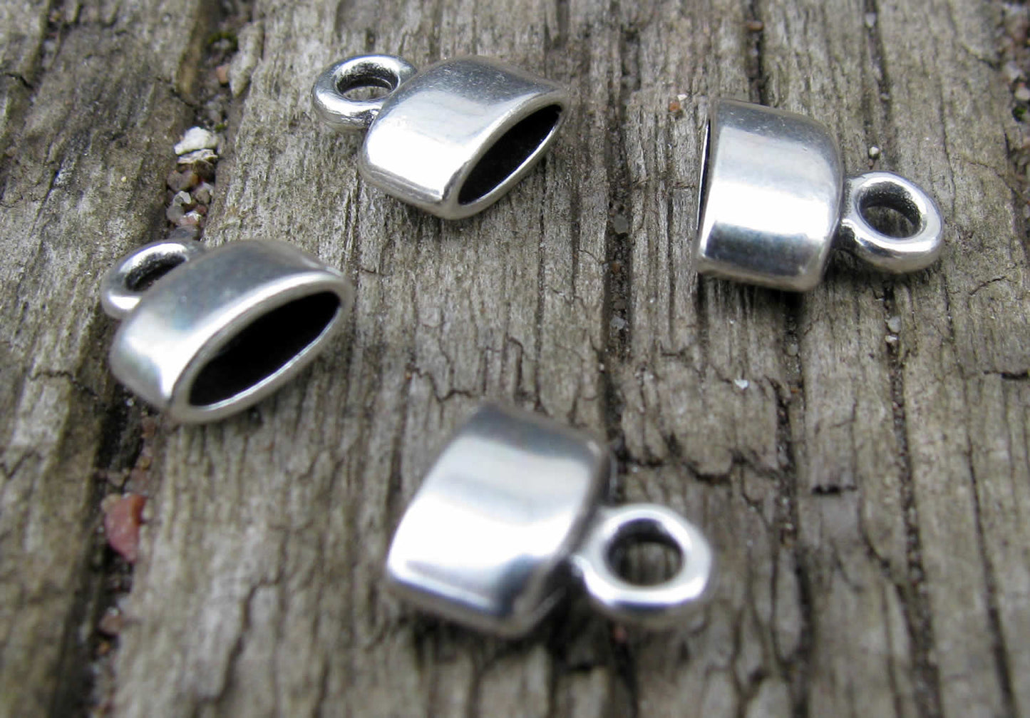 Fäste Silverfärgad - Innermått 6x2mm, 4- pack