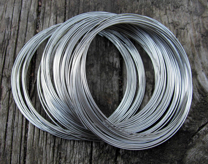 Memorywire armband - Silverfärgad, 0,6mm, ca 100 varv