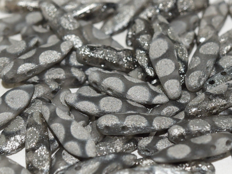 2-Hole Dagger - Etched Crystal Chrome Dots 5x16mm, 10-pack Hilmas Pyssel