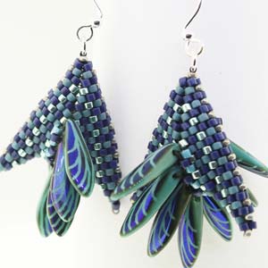 Mönster - Flashing Daggers Earrings