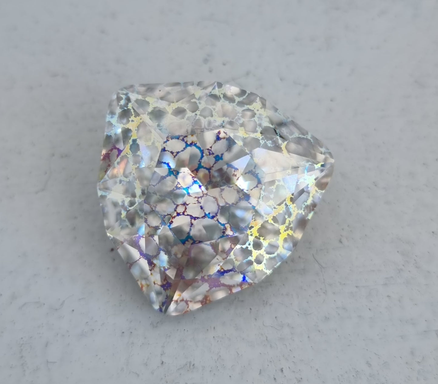 Swarovski crystals Trilliant Stone (4702) - Crystal White Patina