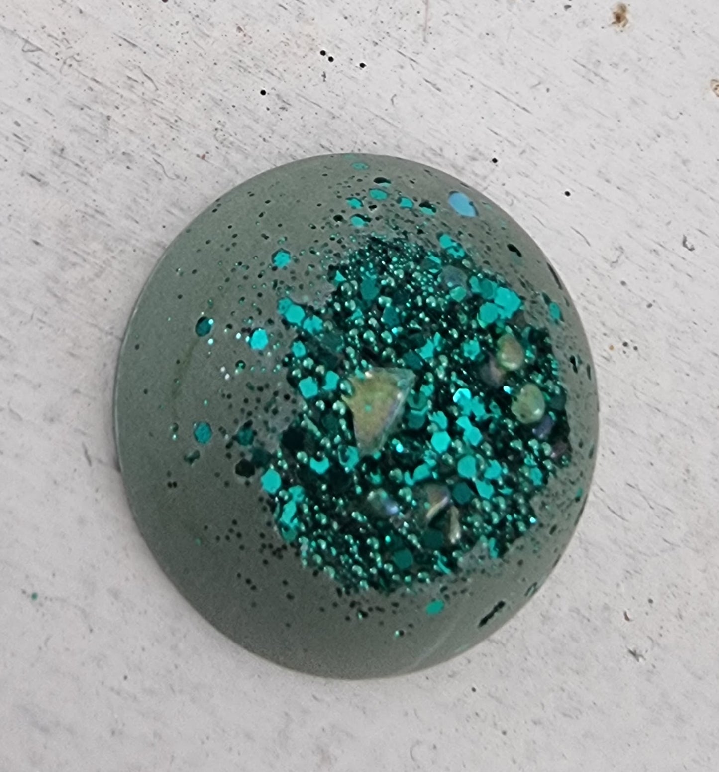 Cabochon  smyckesbetong - Rund Mörkgrön 30mm 1 styck