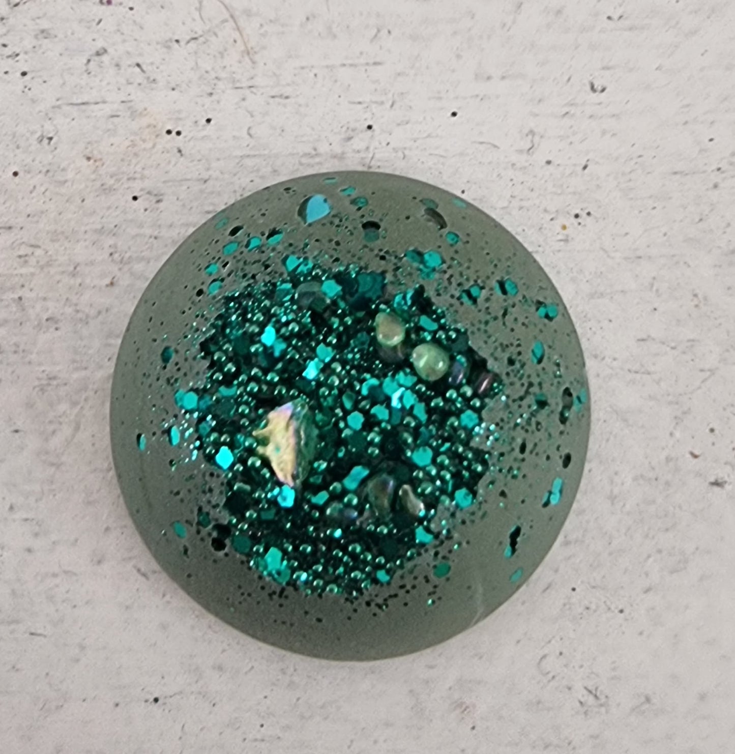 Cabochon  smyckesbetong - Rund Mörkgrön 30mm 1 styck