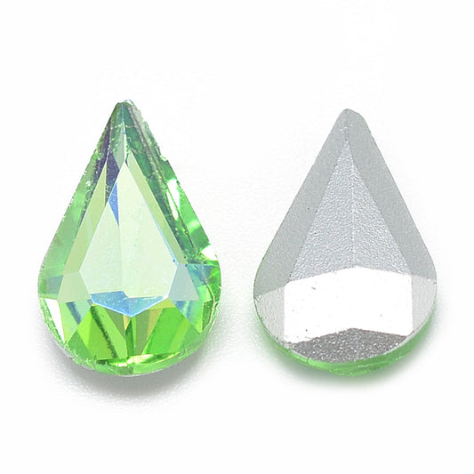 Kinesisk strass - Teardrop Light Green Shimmer 13x8mm 1styck