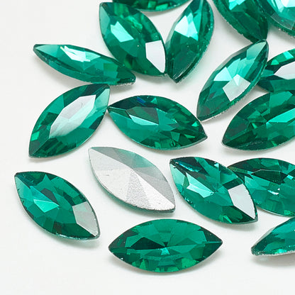 Kinesisk strass- Navette Emerald 10x5mm 1styck