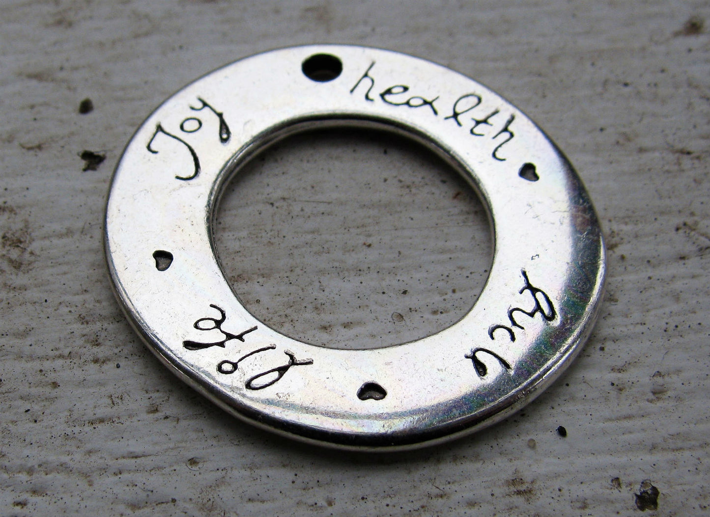 Hänge Silverfärgad - Ring "Joy Health Luck Life" 30mm 1 styck