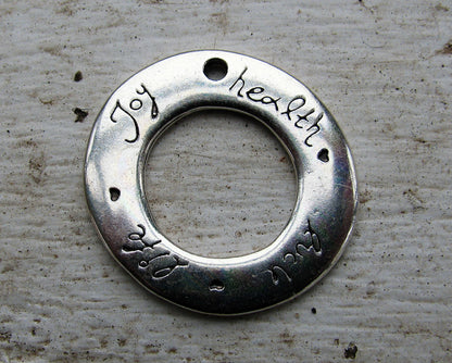 Hänge Silverfärgad - Ring "Joy Health Luck Life" 30mm 1 styck