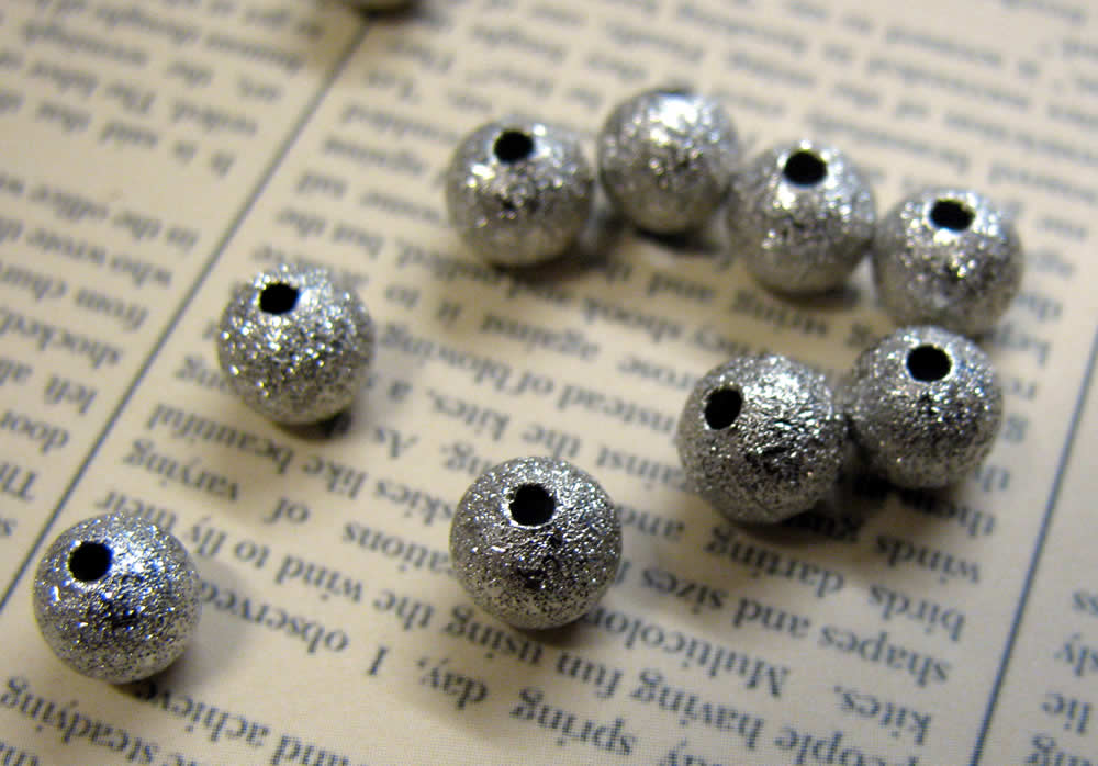 Stardust pärlor - Ljussilver, 6 mm, 10- pack