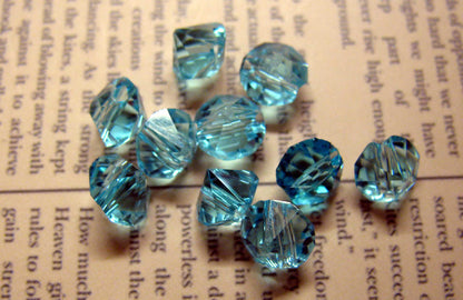 Facetterade glaspärlor - Diamantformade, Turkosa, 5x6mm, 10- pack