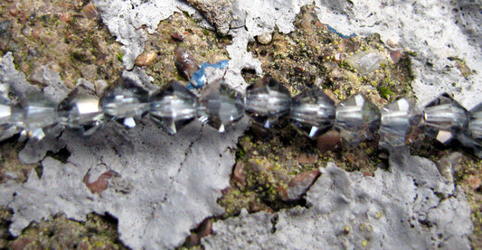 Tjeckiska MC Bicone - Crystal Valentinite, 4 mm, 1 sträng