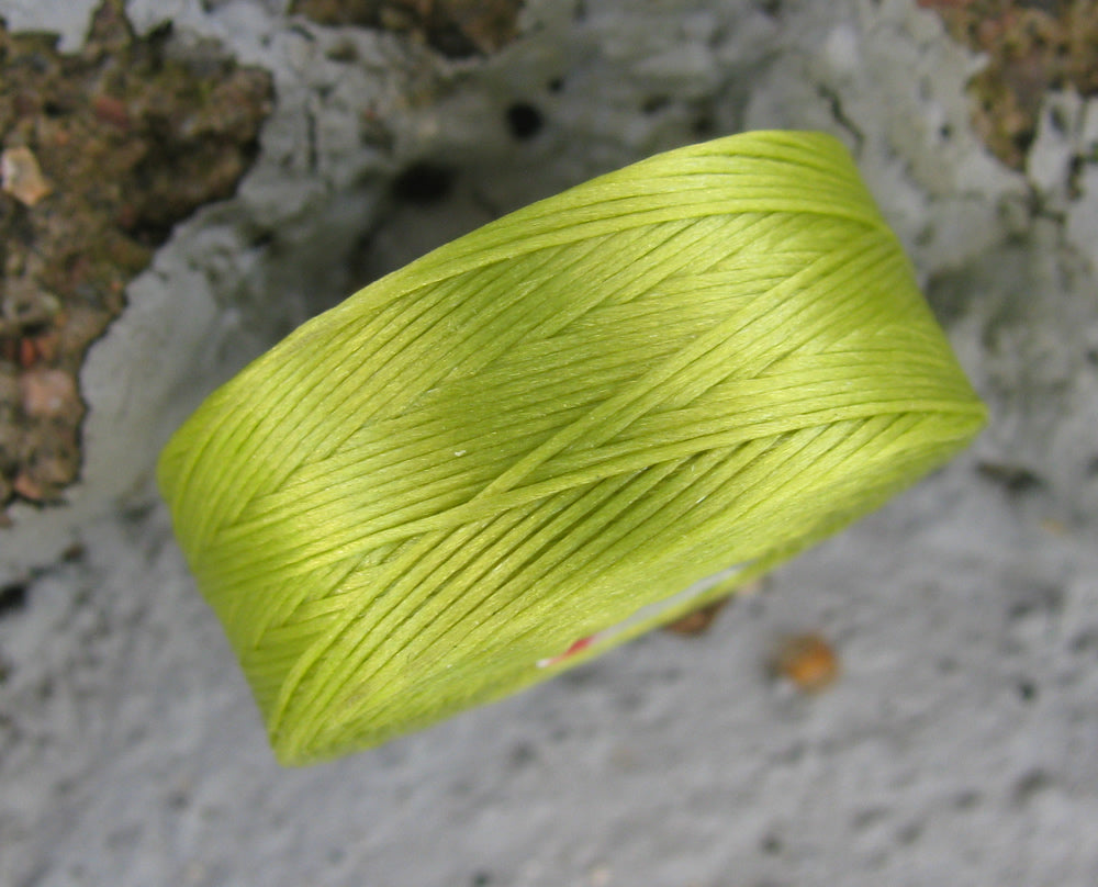 S- Lon bead thread - Chartruese , strl D, 1 rulle