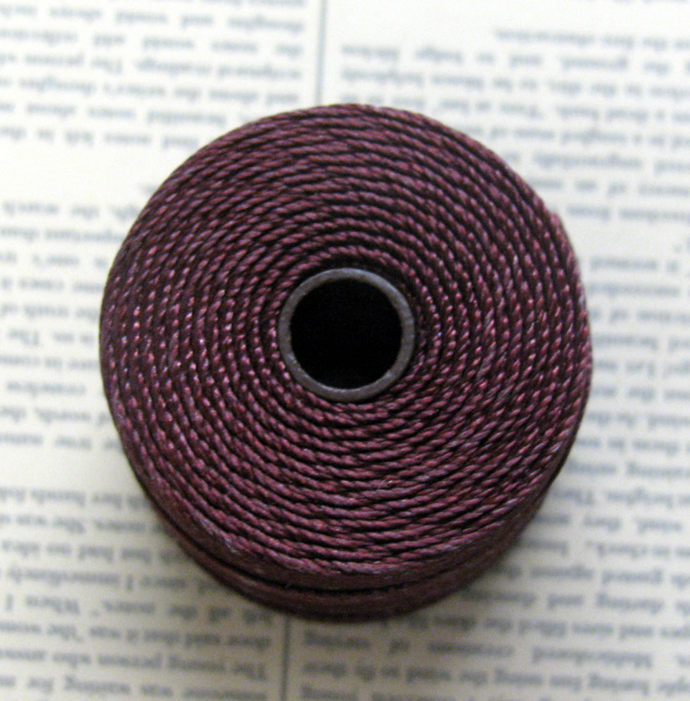 S- Lon bead cord - Burgundy, 1 rulle