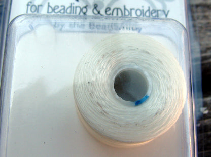 S- Lon bead thread - White / vit strl AA, 1 rulle