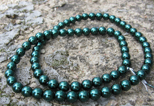 Tjeckiska vaxade glaspärlor - Deep Emerald 6mm, 1 sträng