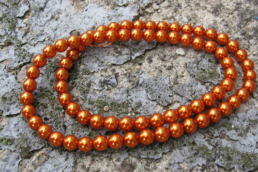 Tjeckiska vaxade glaspärlor - Burnt Orange 6mm, 1 sträng