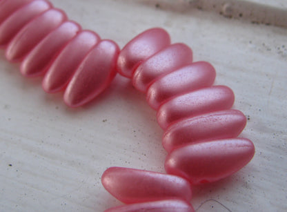 Chili Bead - Pastel Pink, 1 sträng