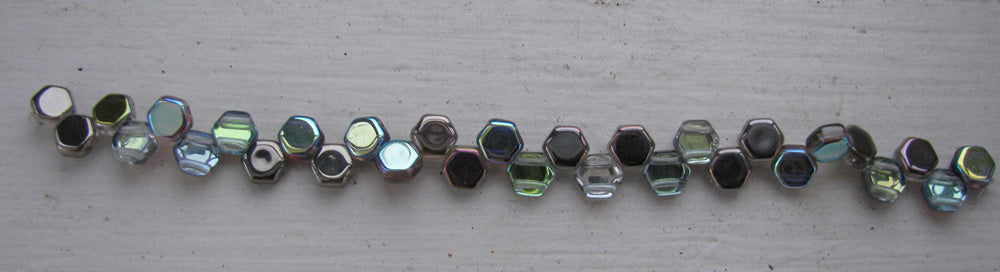 Honeycomb - Crystal Graphite Rainbow 6mm, 1 sträng