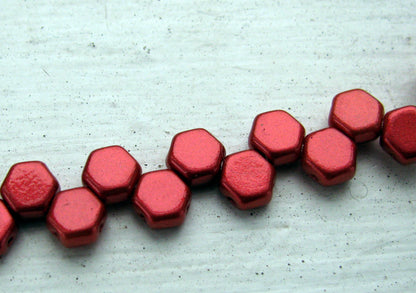 Honeycomb - Lava Red 6mm, 1 sträng