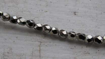 Tjeckiska Firepolish - Nickel Plate 3 mm, 1 sträng