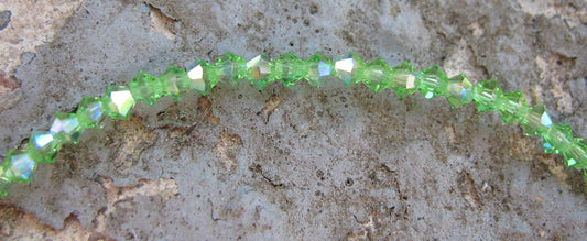 Tjeckiska MC Bicone - Peridot AB, 3 mm 1 sträng