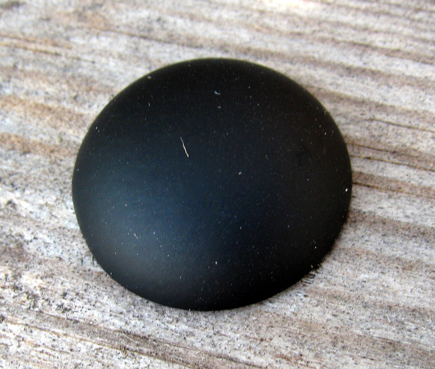 Luna Cabochon - Opaque Black 18 mm, 1 styck