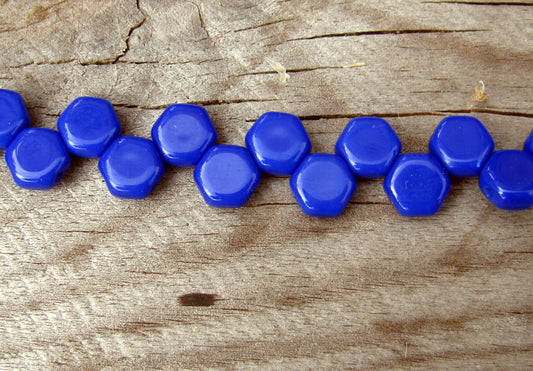 Honeycomb - Royal Blue Opaque 6mm, 1 sträng