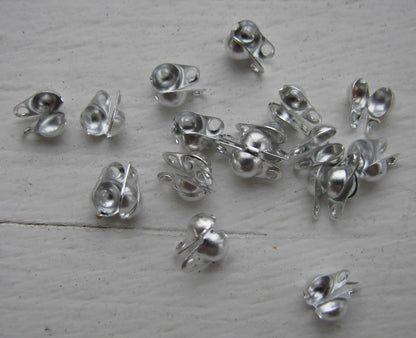 Kulkedjefäste ca 5x6mm ljust silverfärgade 20- pack