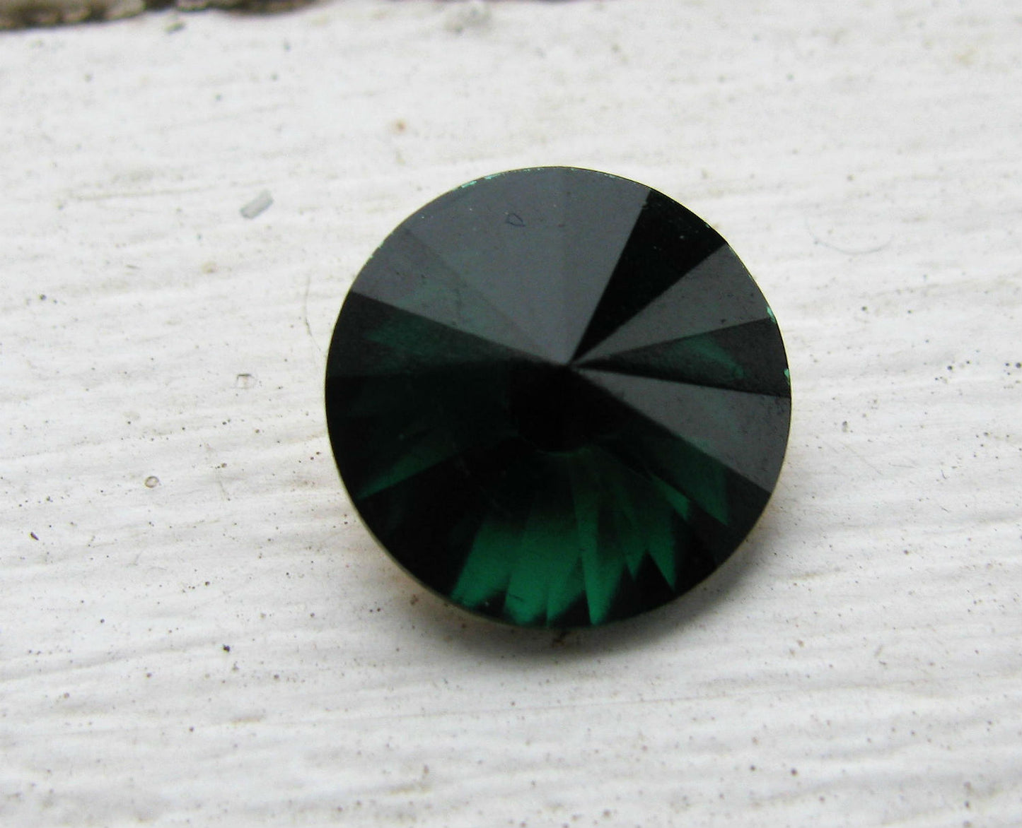 Matubo Rivoli - Emerald 14mm, 1 styck